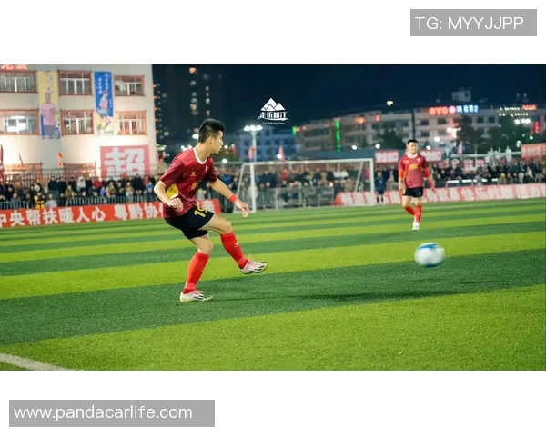 难忘的足球比赛回忆与激情交织的瞬间重温荣耀与友谊的赛场故事